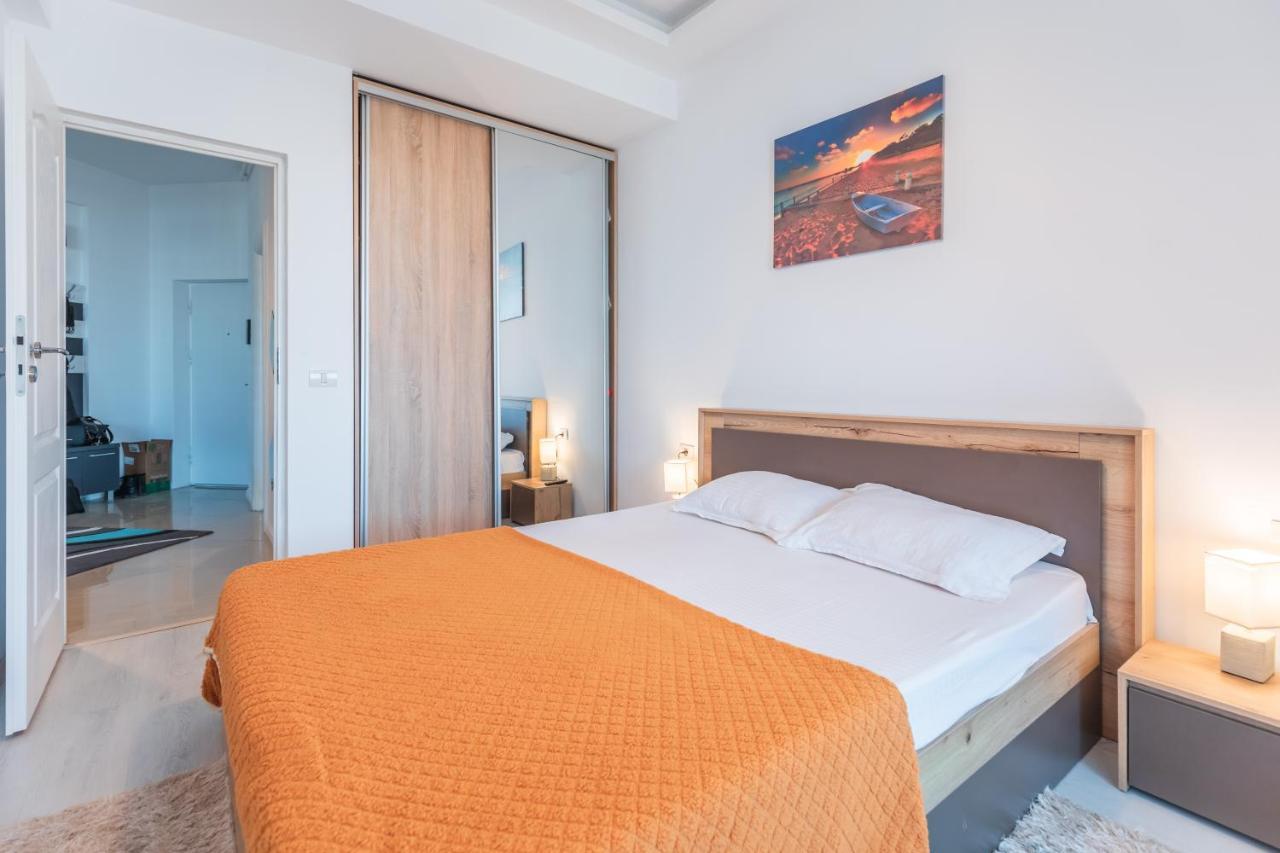 Appartement Apartament Unique Relax à Năvodari Extérieur photo