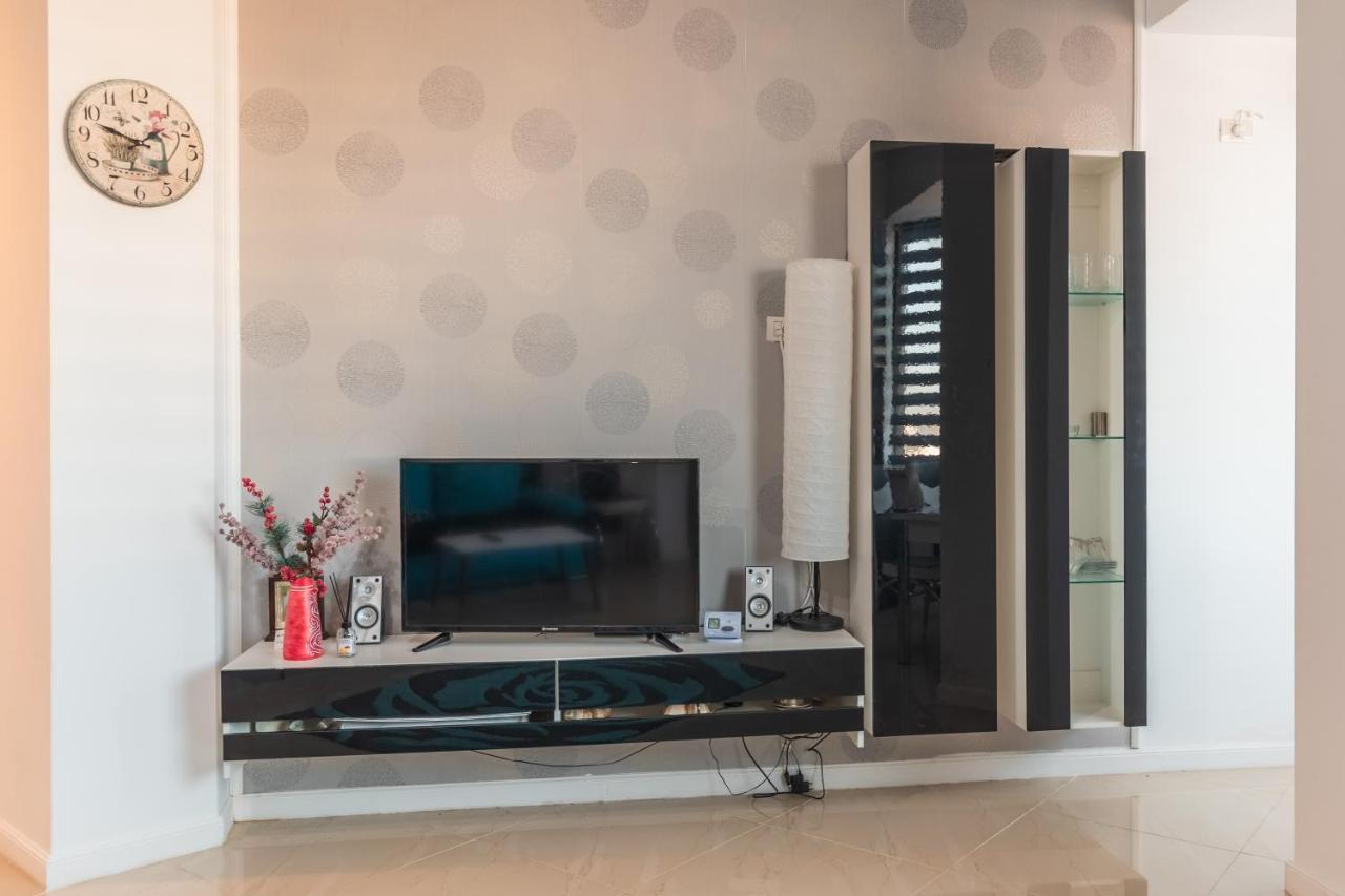 Appartement Apartament Unique Relax à Năvodari Extérieur photo
